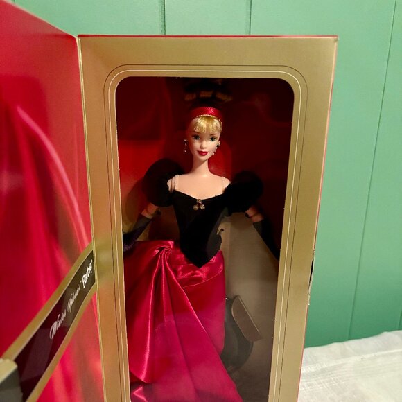 Barbie Winter Splendor Vintage 1998 Avon Special Edition Doll New In Box NRFB - Picture 1 of 9